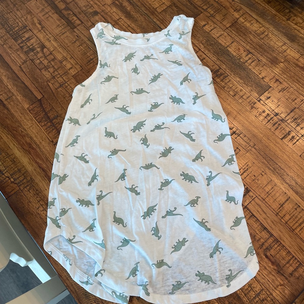 Zoe and liv tank